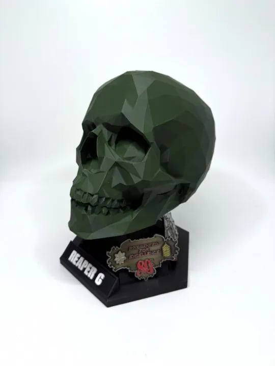 🔥Last Day 50% OFF - Military Beret Display Skull Veteran Gift | Custom Personalized Available 🪖💀